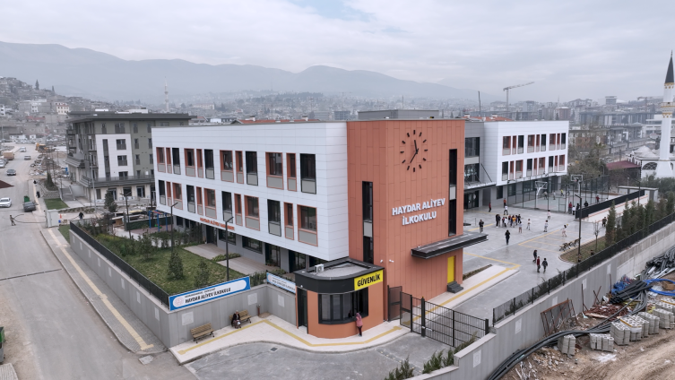 Birlikte Güçlü Yarınlara: Azerbaycan Mahallesi'nde yaşam başlıyor